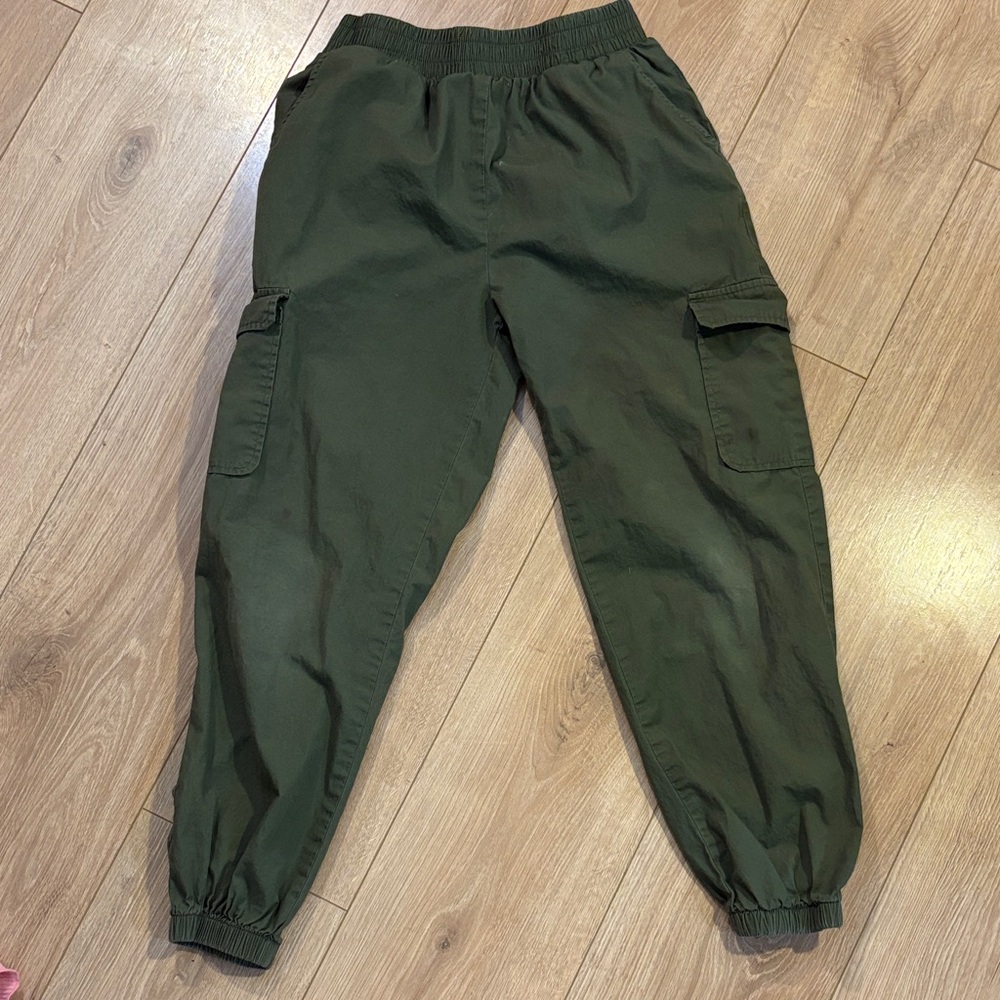💙 Girls Green Joggers 💙